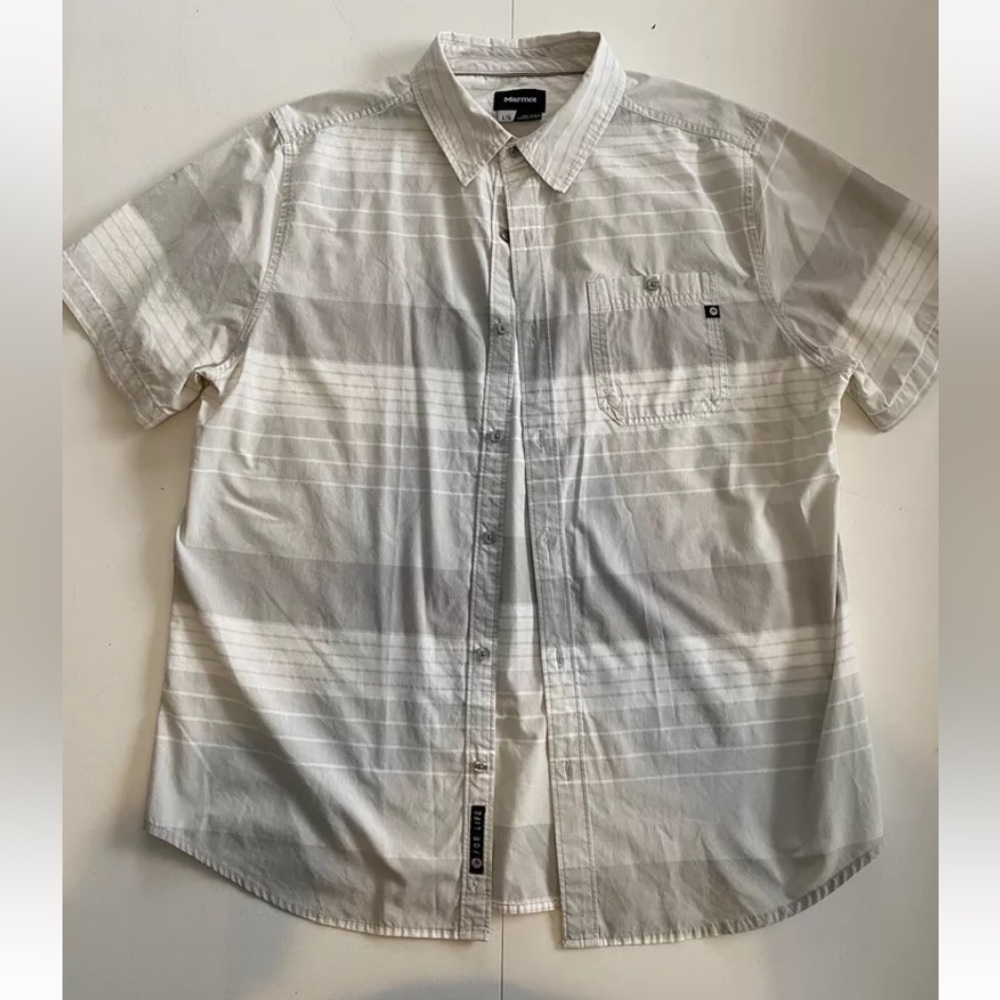 Marmot Gray White Silver for Life Mens Large Button Down Short Sleeve Shirt